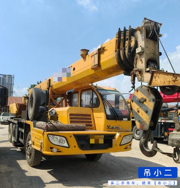 شراء رافعة XCMG 16D مستعملة / 2