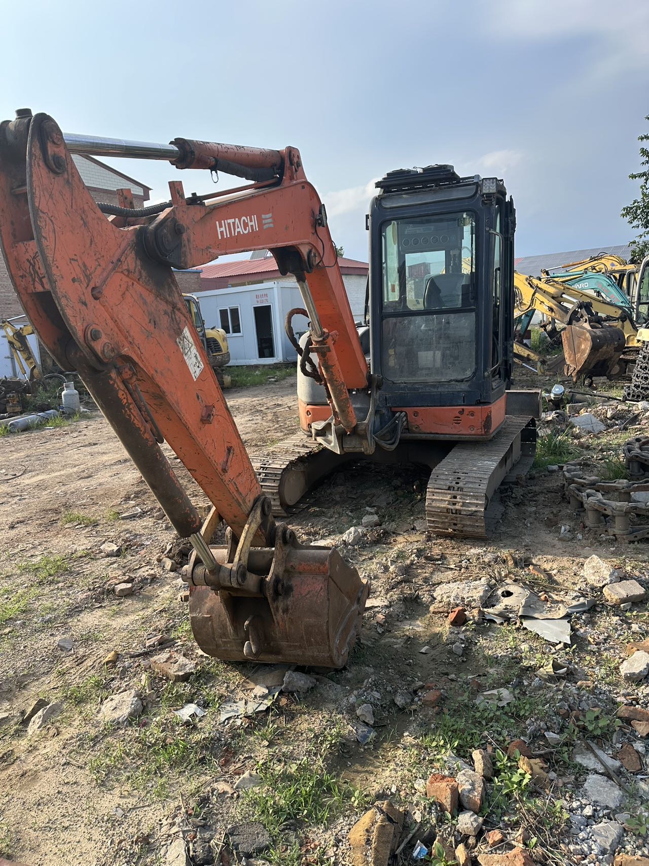 Buy Hitachi 50 Used Excavator / 3 Buy Hitachi 50 Used Excavator / 3