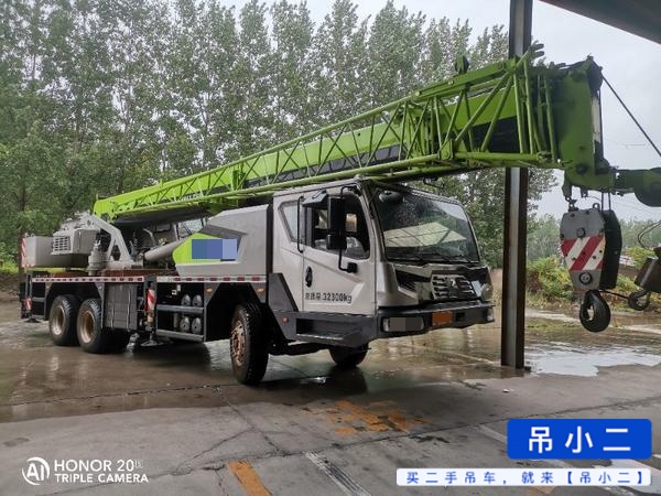 Buy Zoomlion ZTC250A-1 Used Crane / 4