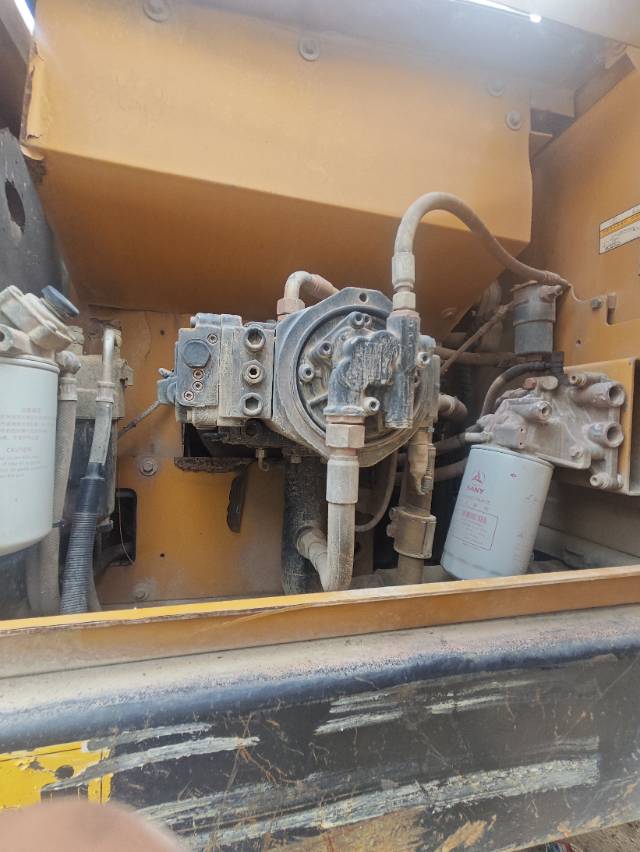 Buy Sany SY215C HOPE Used Excavator / 6 Buy Sany SY215C HOPE Used Excavator / 6