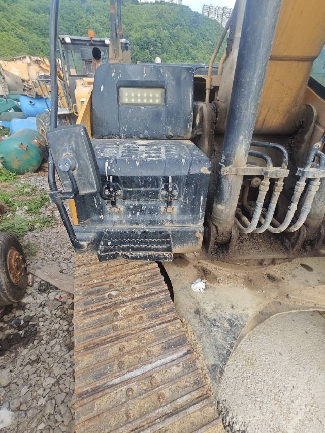 Buy Sany SY215C HOPE Used Excavator / 4 Buy Sany SY215C HOPE Used Excavator / 4