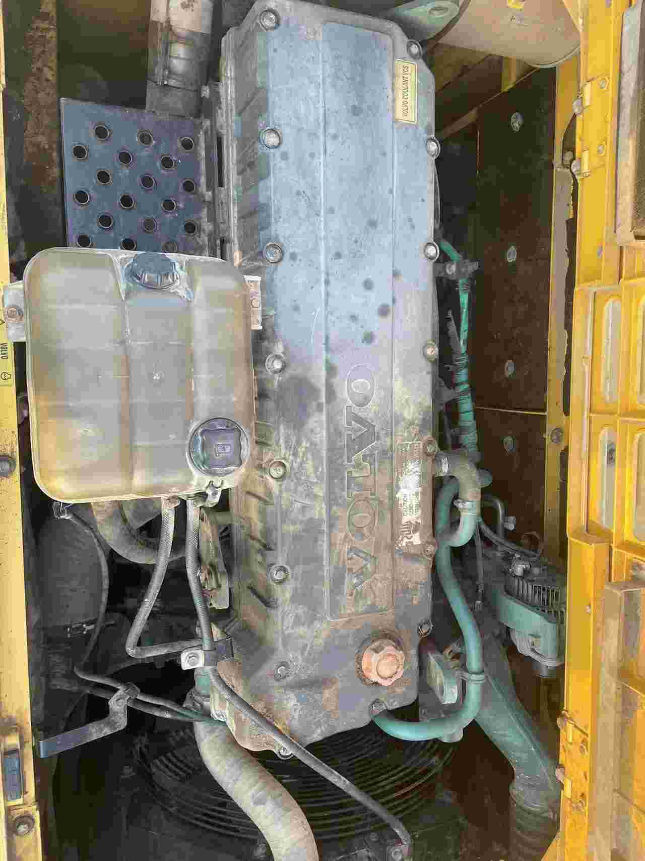 Buy Volvo EC380D Used Excavator / 3 Buy Volvo EC380D Used Excavator / 3