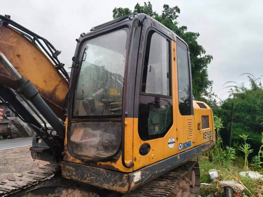 Buy XCMG XE135D Used Excavator / 2 Buy XCMG XE135D Used Excavator / 2