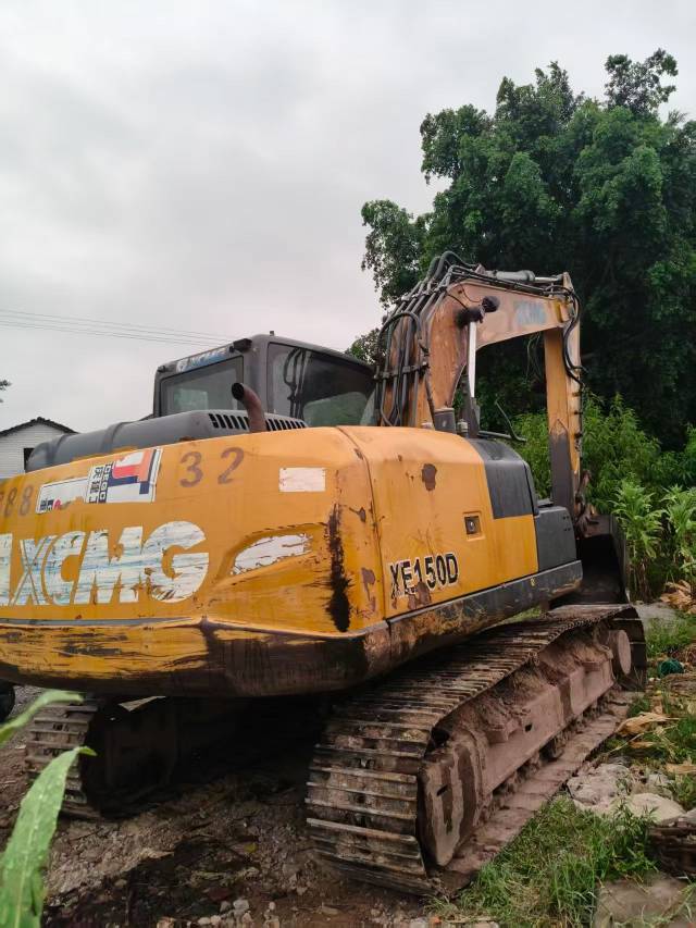 Buy XCMG XE135D Used Excavator / 3 Buy XCMG XE135D Used Excavator / 3