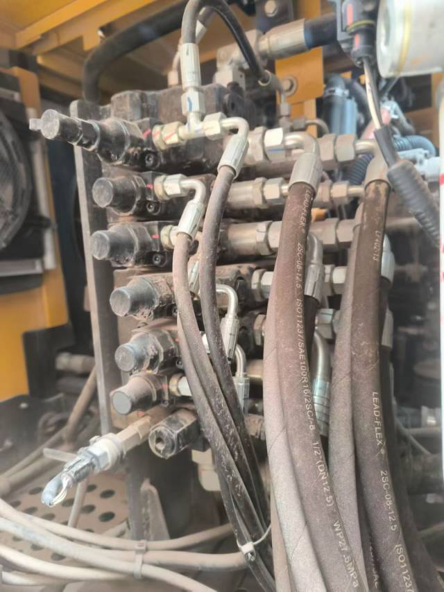 Buy XCMG XE200DA Used Excavator / 6 Buy XCMG XE200DA Used Excavator / 6