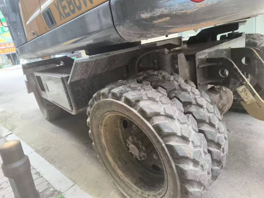Buy XCMG XE200DA Used Excavator / 7 Buy XCMG XE200DA Used Excavator / 7