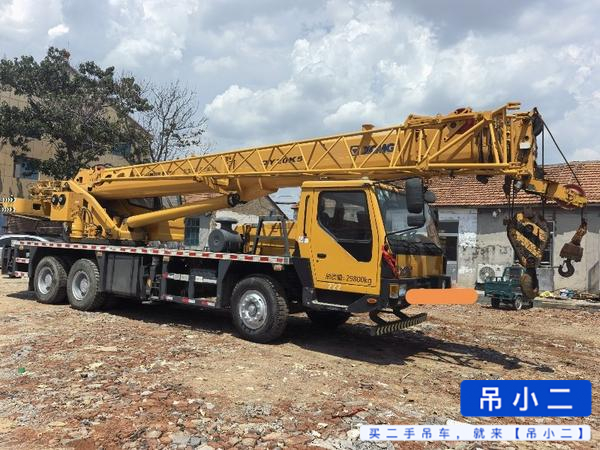 Buy XCMG QY20K5 Used Crane / 2 Buy XCMG QY20K5 Used Crane / 2