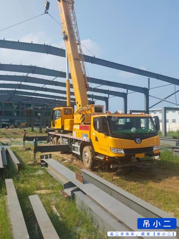 Buy XCMG QY25KC Used Crane / 2 Buy XCMG QY25KC Used Crane / 2
