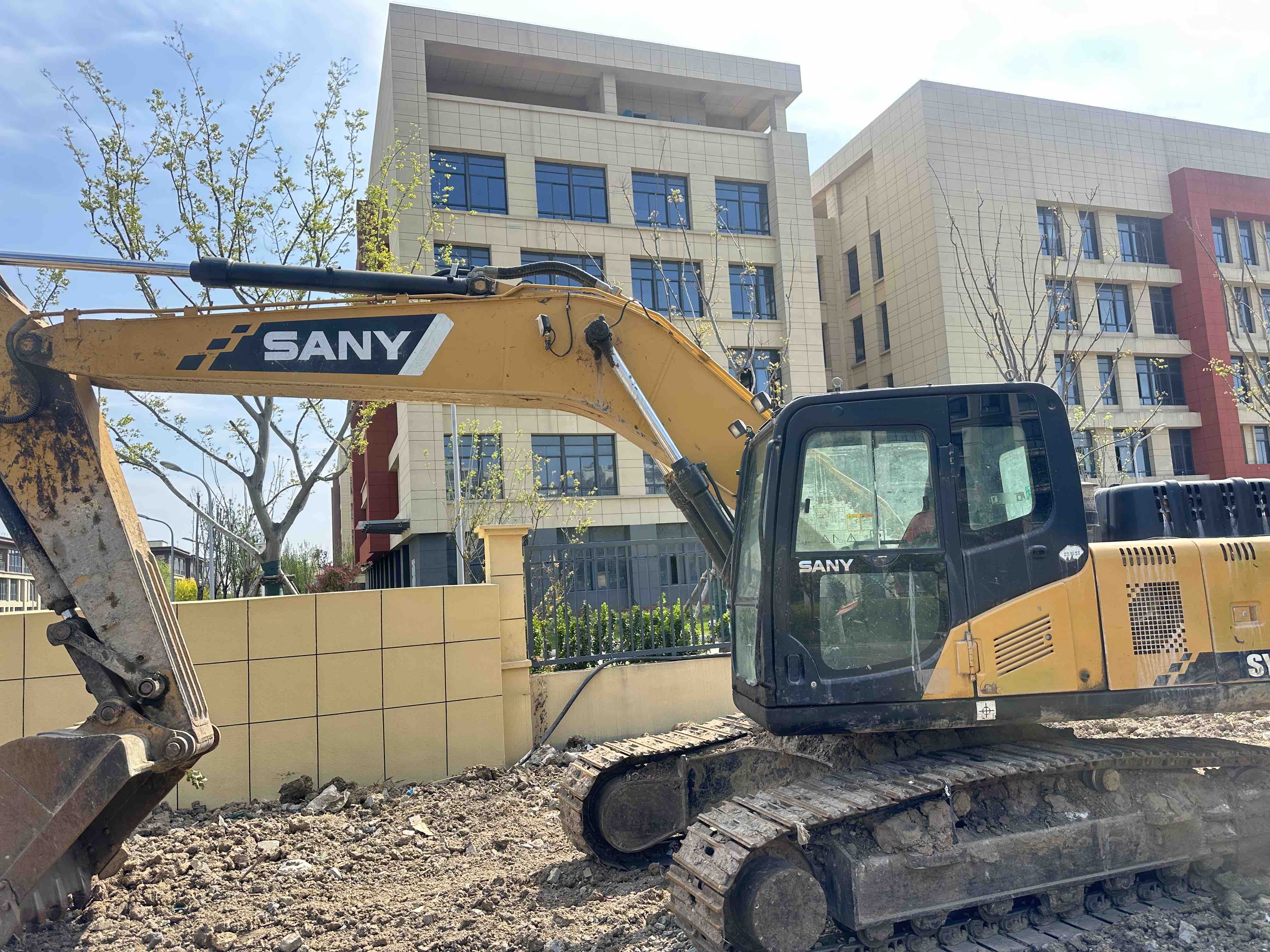 Buy Sany SY195C Used Excavator / 3