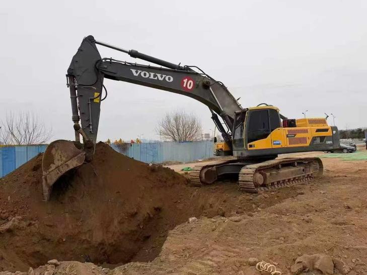 Buy Volvo EC480D Used Excavator / 1