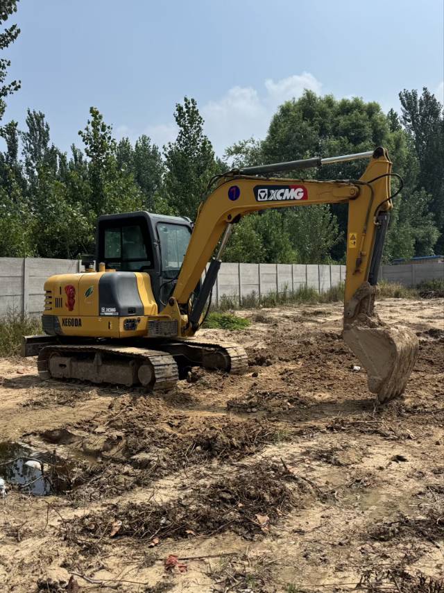 Buy XCMG XE60D Used Excavator / 5 Buy XCMG XE60D Used Excavator / 5