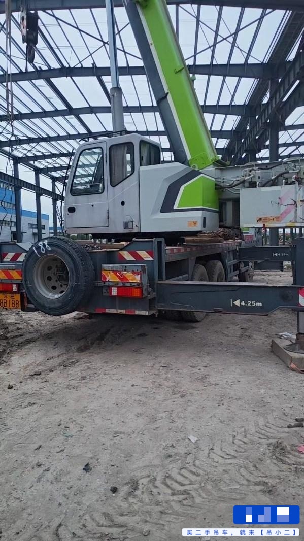 Buy Zoomlion ZTC201V551 Used Crane / 3