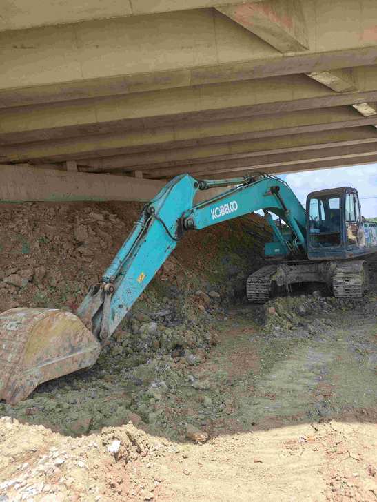 Buy Kobelco 200-8 Used Excavator / 1