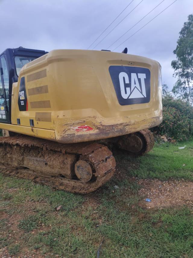 Buy Caterpillar 323D Used Excavator / 2 Buy Caterpillar 323D Used Excavator / 2