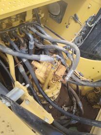 Buy Caterpillar 323D Used Excavator / 4 Buy Caterpillar 323D Used Excavator / 4