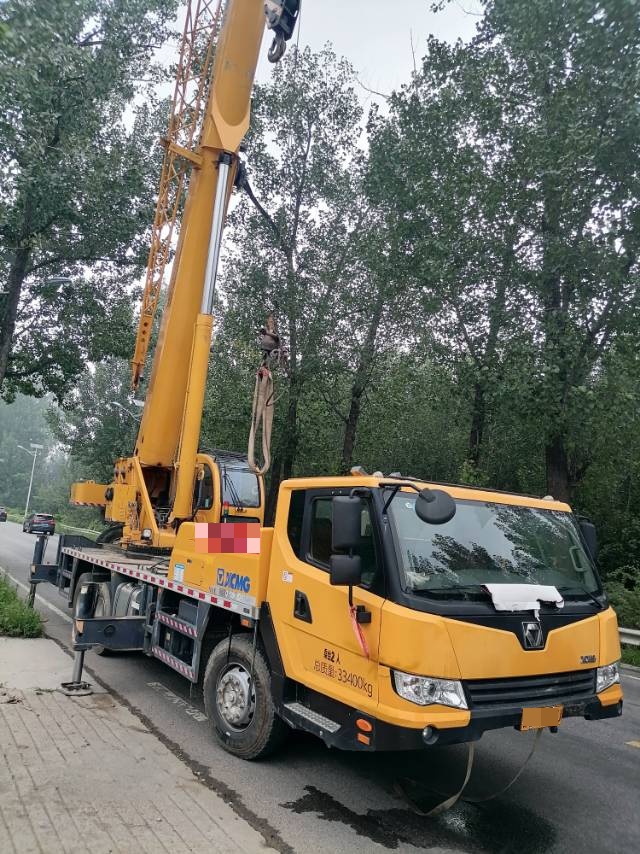 Buy XCMG QY25K5D-1 Used Crane / 1