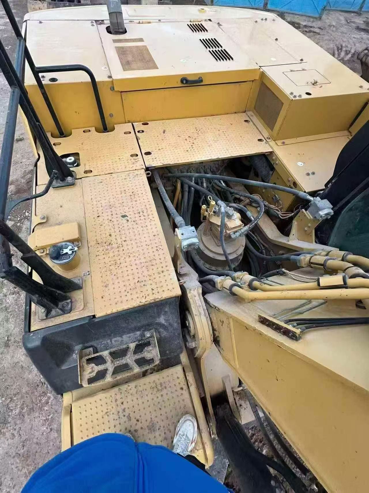 Buy Caterpillar 336DL Used Excavator / 8 Buy Caterpillar 336DL Used Excavator / 8