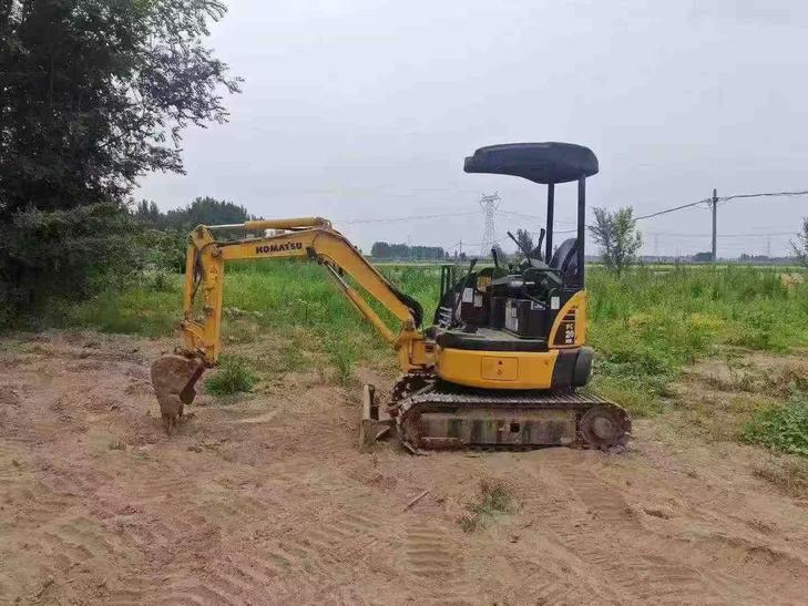 Buy Komatsu Used Excavator / 1