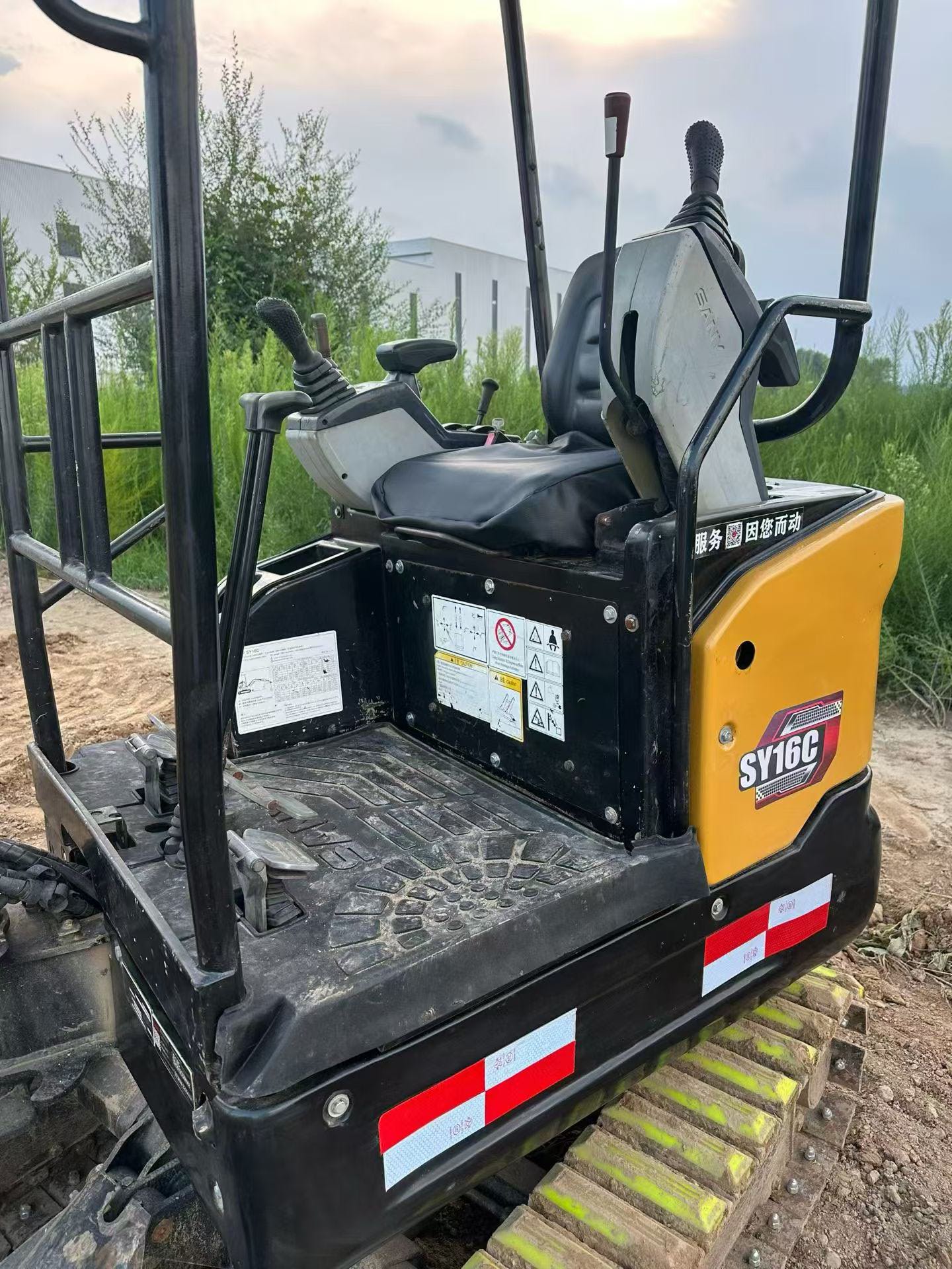 Buy Sany SY16C Used Excavator / 8 Buy Sany SY16C Used Excavator / 8