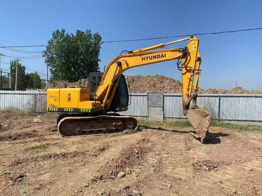 Buy Hyundai R110-7 Used Excavator / 3