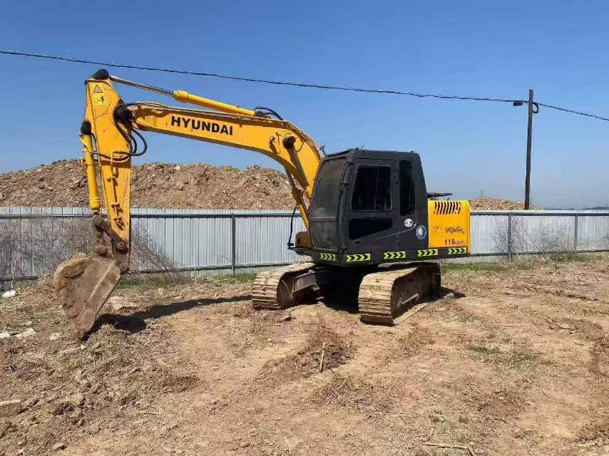 Buy Hyundai R110-7 Used Excavator / 6