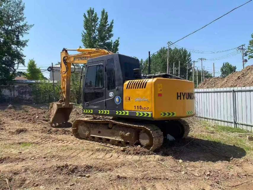 Buy Hyundai R110-7 Used Excavator / 2