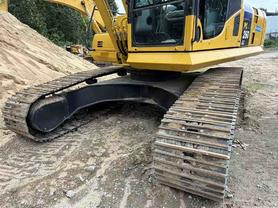 Buy Komatsu PC60-7 Used Excavator / 3 Buy Komatsu PC60-7 Used Excavator / 3