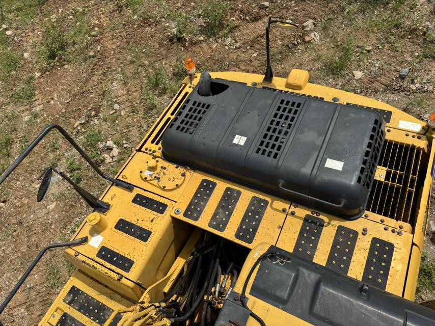 Buy Komatsu PC200-8N1 Used Excavator / 10 Buy Komatsu PC200-8N1 Used Excavator / 10