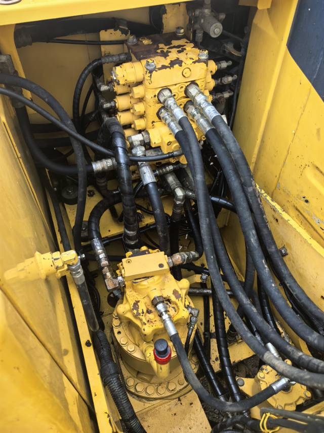 Buy Komatsu C120-8 Used Excavator / 8 Buy Komatsu C120-8 Used Excavator / 8