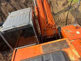 Buy Hitachi EX200-6 Used Excavator / 8 Buy Hitachi EX200-6 Used Excavator / 8