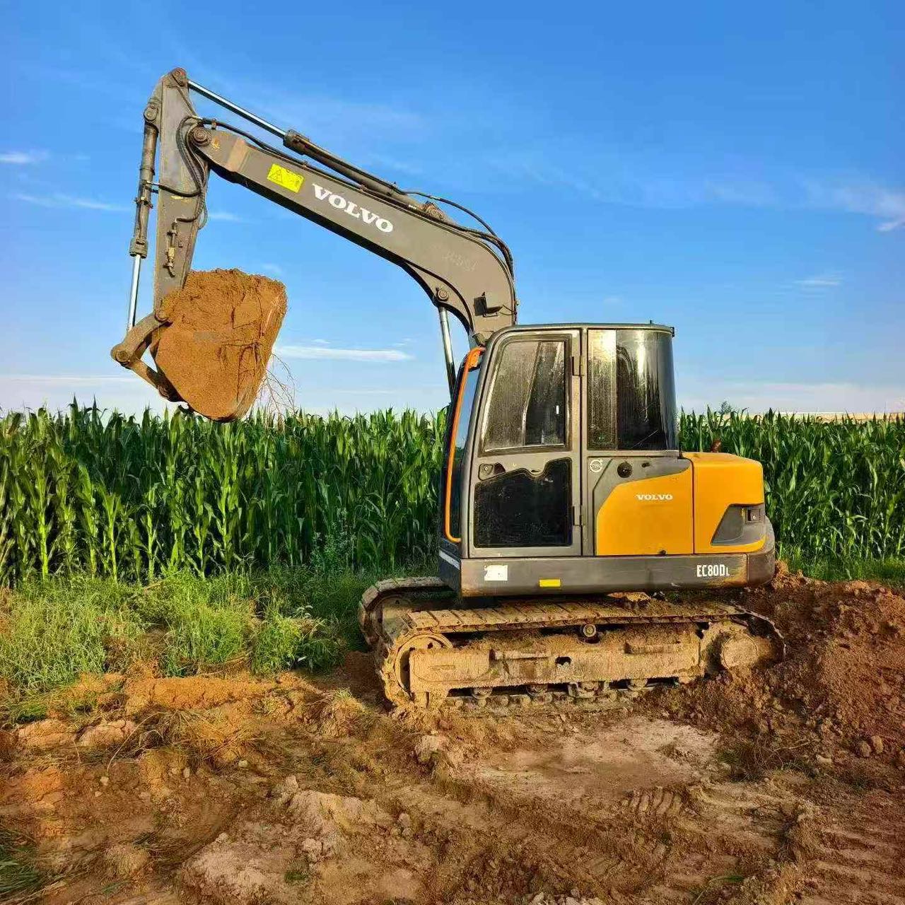 Buy Volvo EC80D PRO Used Excavator / 2 Buy Volvo EC80D PRO Used Excavator / 2