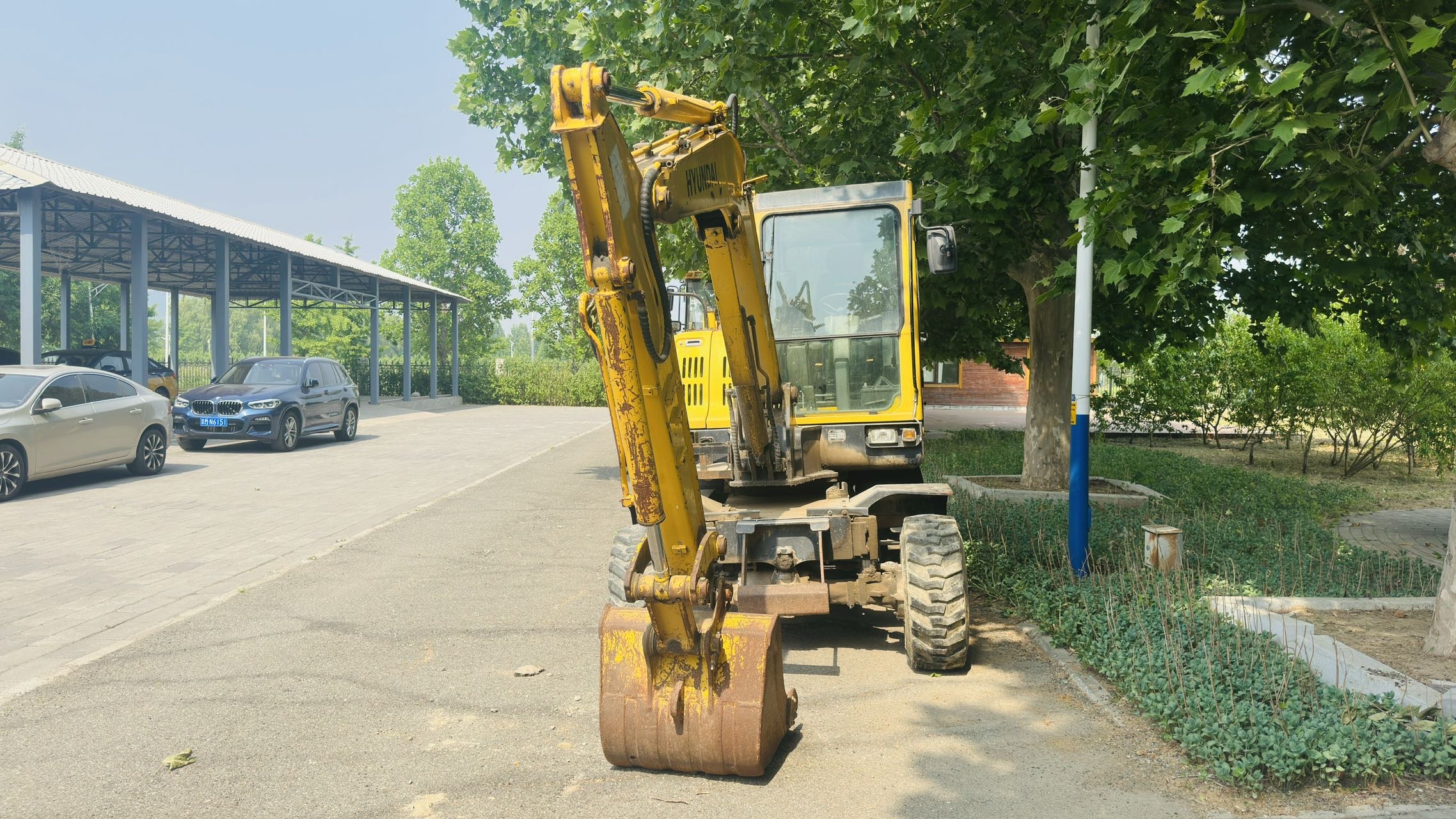Buy Hyundai 60-9 Used Excavator / 2 Buy Hyundai 60-9 Used Excavator / 2