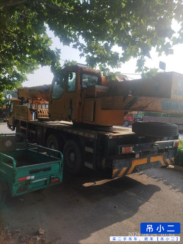 Buy XCMG 25K Used Crane / 4 Buy XCMG 25K Used Crane / 4