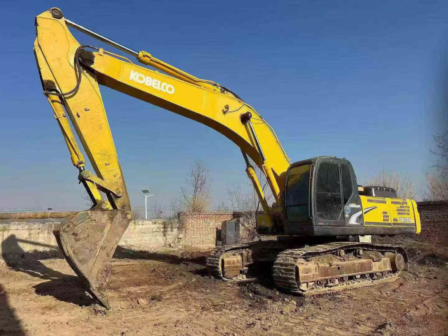 Buy Kobelco 350LC-8 Used Excavator / 1