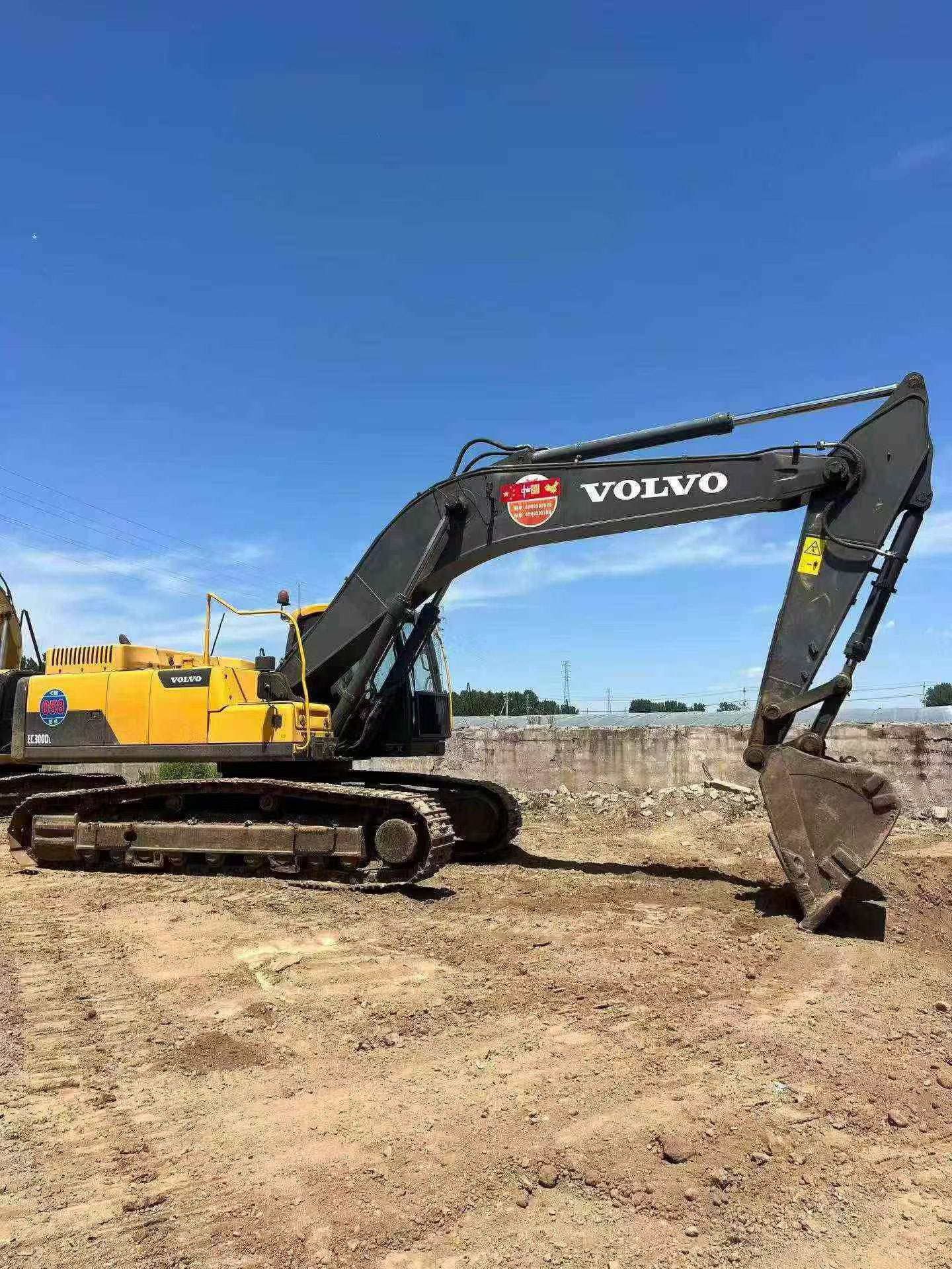 Buy Volvo EC300D Used Excavator / 4 Buy Volvo EC300D Used Excavator / 4