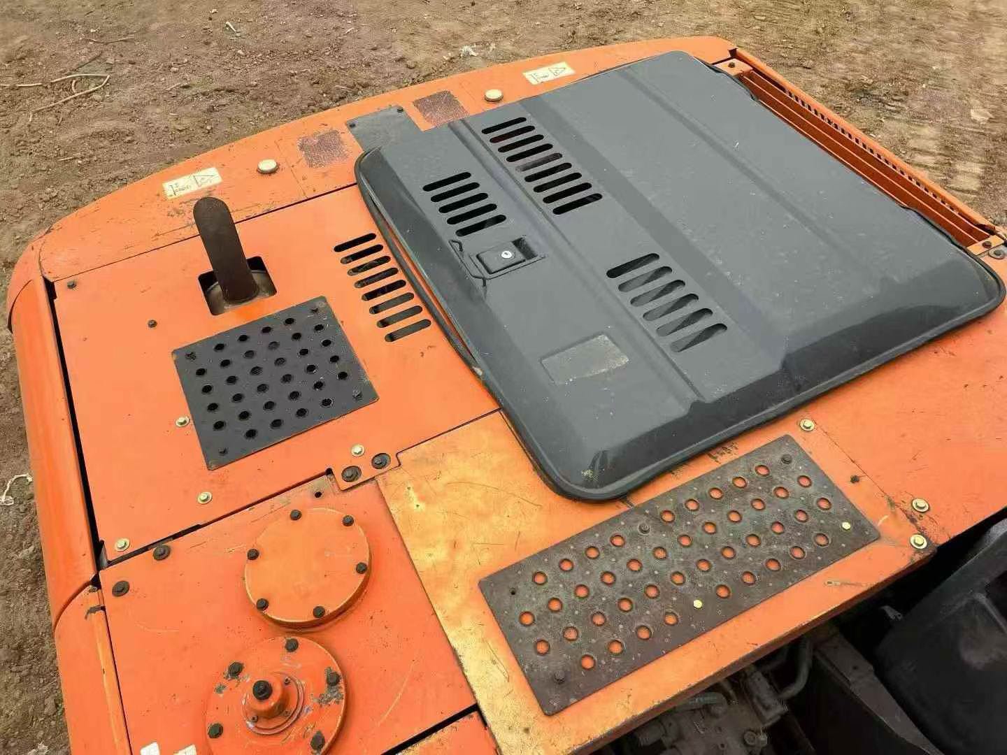 Buy Hitachi ZX210LCH Used Excavator / 9 Buy Hitachi ZX210LCH Used Excavator / 9