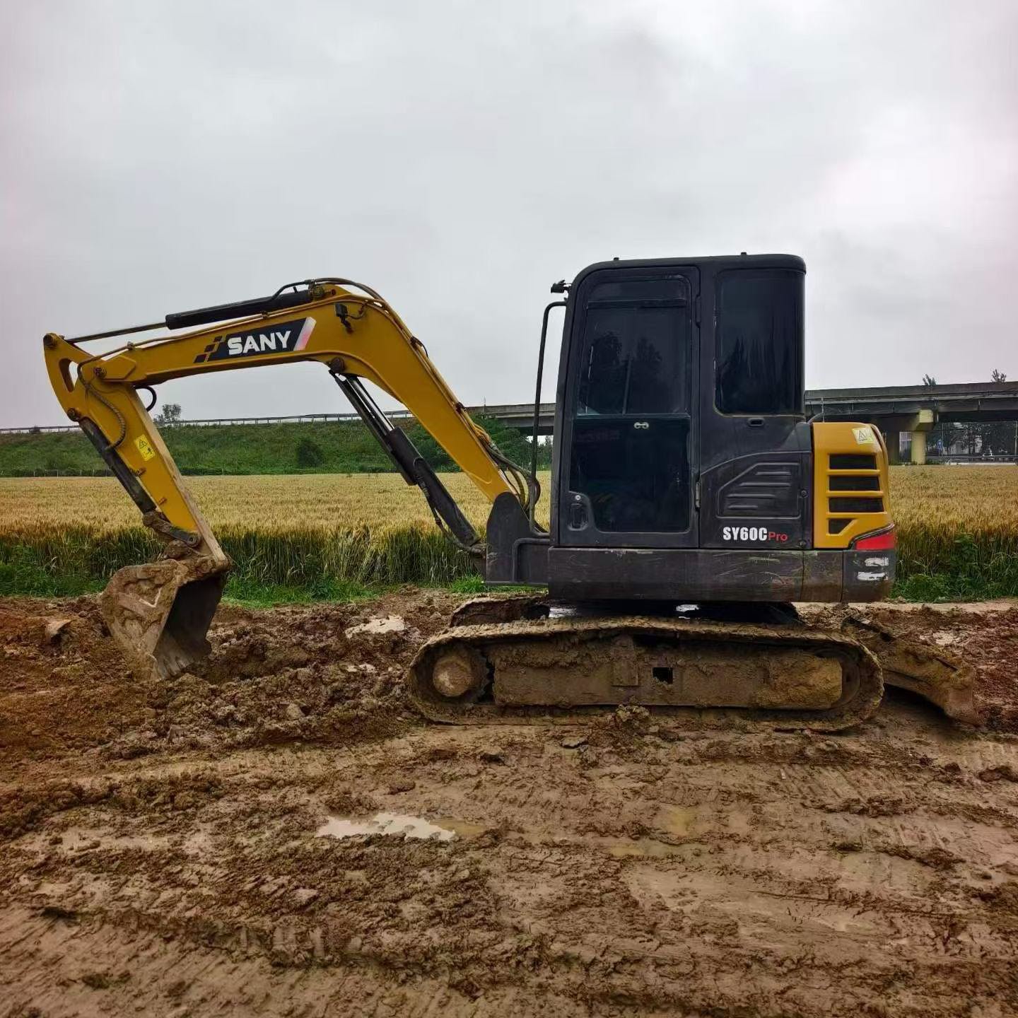 Buy Sany 60C-9 Used Excavator / 2 Buy Sany 60C-9 Used Excavator / 2