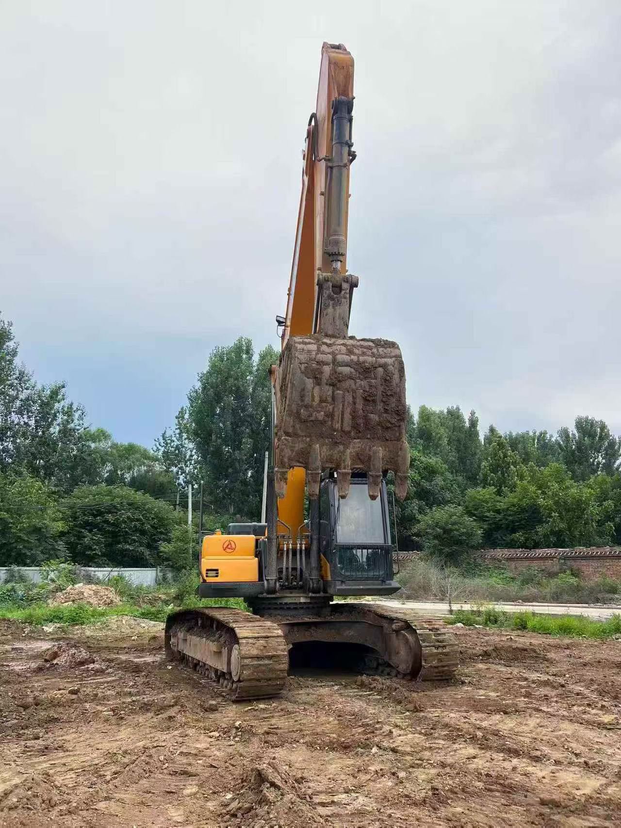 Buy Sany 335C-8 Used Excavator / 4 Buy Sany 335C-8 Used Excavator / 4