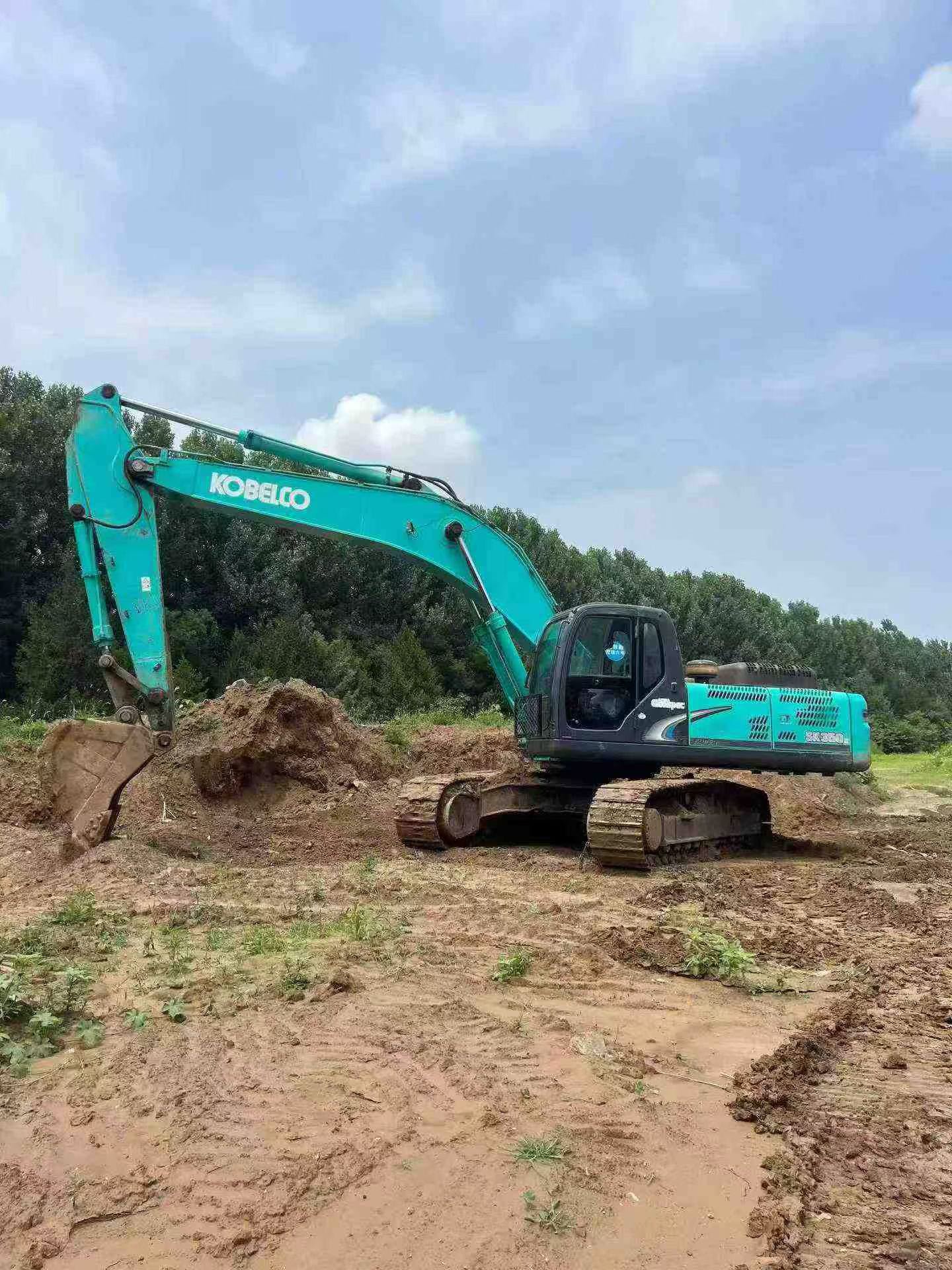 Buy Kobelco 350LC-8 Used Excavator / 1