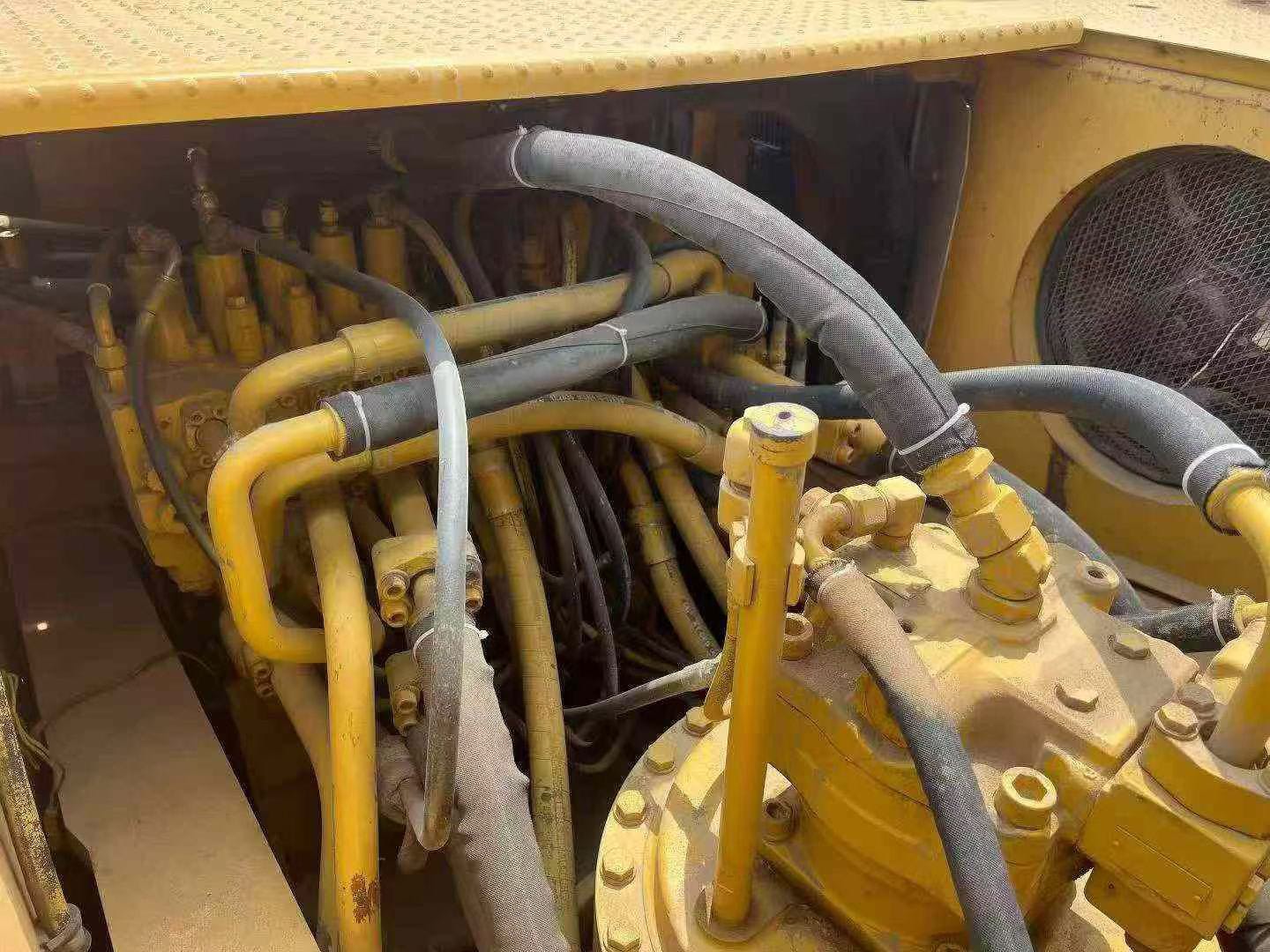Buy Caterpillar 336DL Used Excavator / 8 Buy Caterpillar 336DL Used Excavator / 8