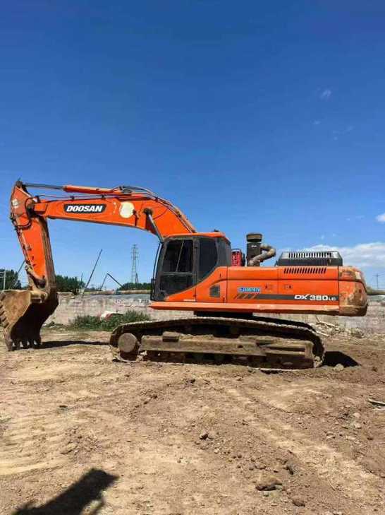 Buy Doosan DX380LC Used Excavator / 1
