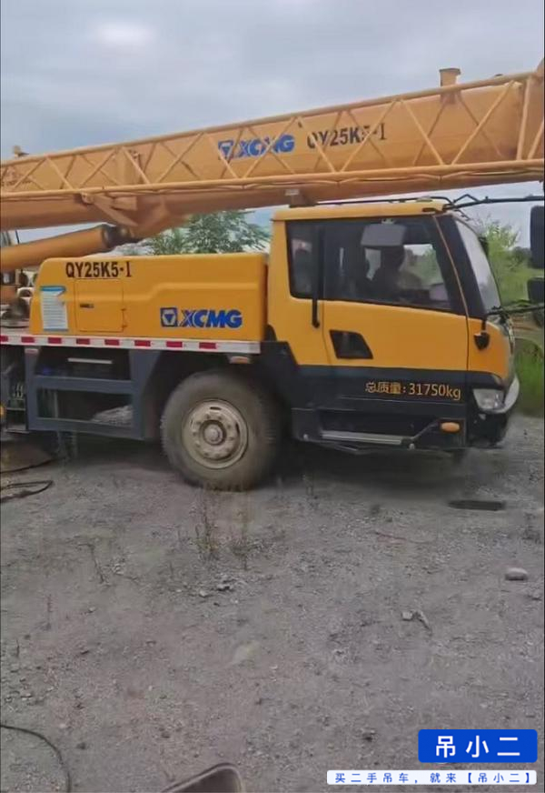 شراء رافعة XCMG QY25K5C مستعملة / 3