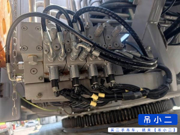 شراء رافعة Zoomlion ZTC250H مستعملة / 7