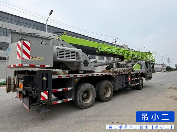 شراء رافعة Zoomlion ZTC250A-1 مستعملة / 3