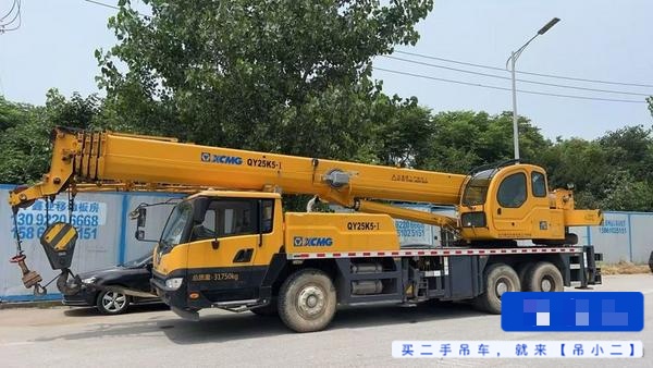 شراء رافعة XCMG QY25K5C مستعملة / 4