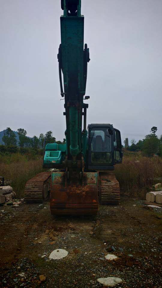 Buy Kobelco SK260 Used Excavator / 3