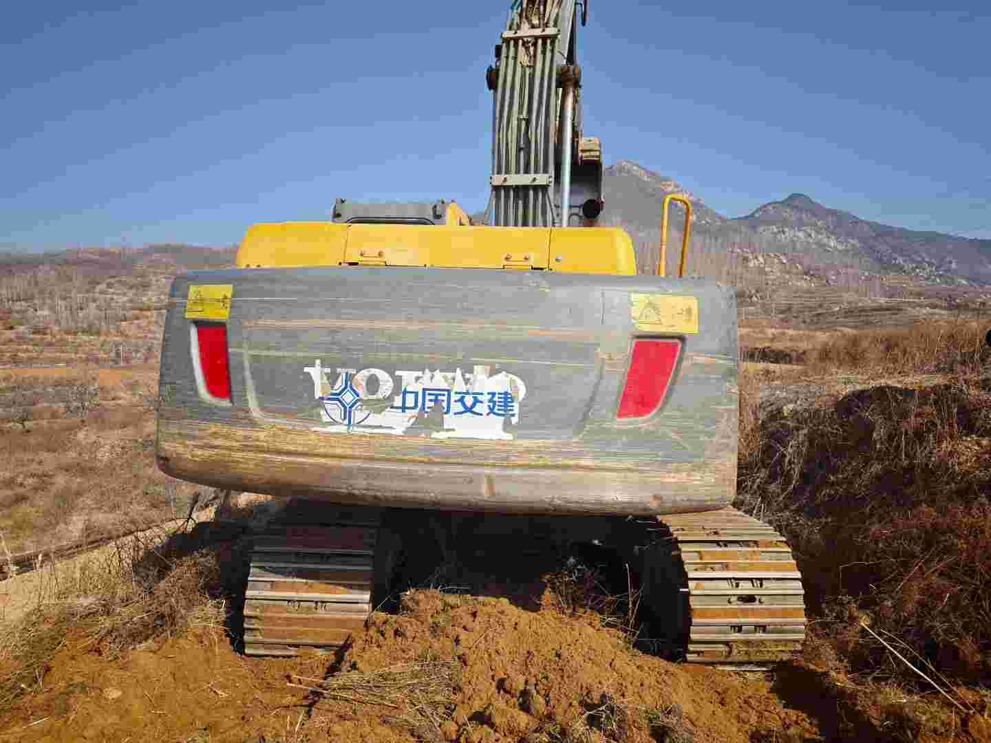 Buy Volvo 210D Used Excavator / 1