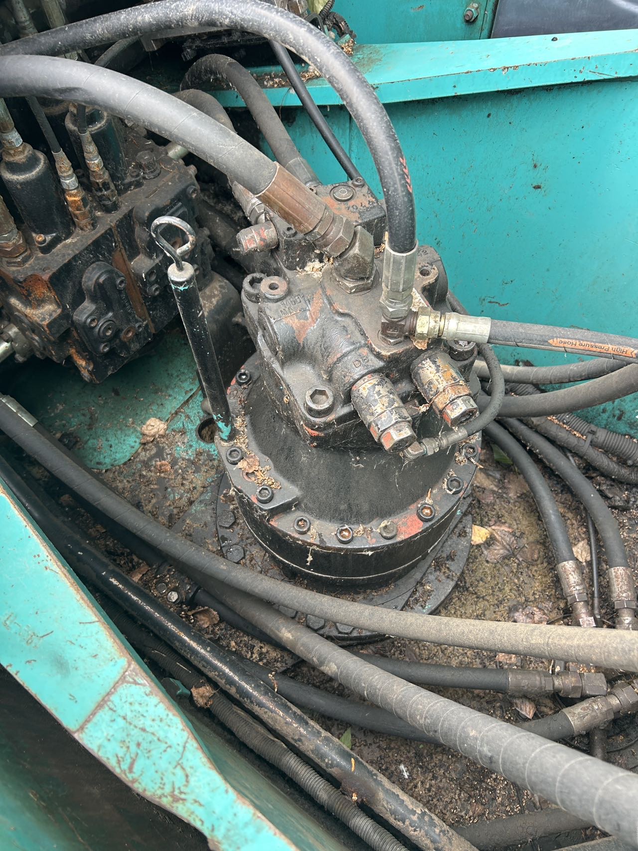 Buy Kobelco 250-8 Used Excavator / 8 Buy Kobelco 250-8 Used Excavator / 8