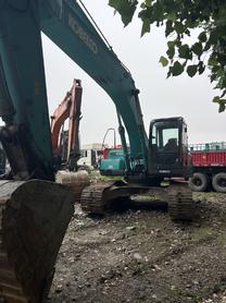 Buy Kobelco 250-8 Used Excavator / 3 Buy Kobelco 250-8 Used Excavator / 3