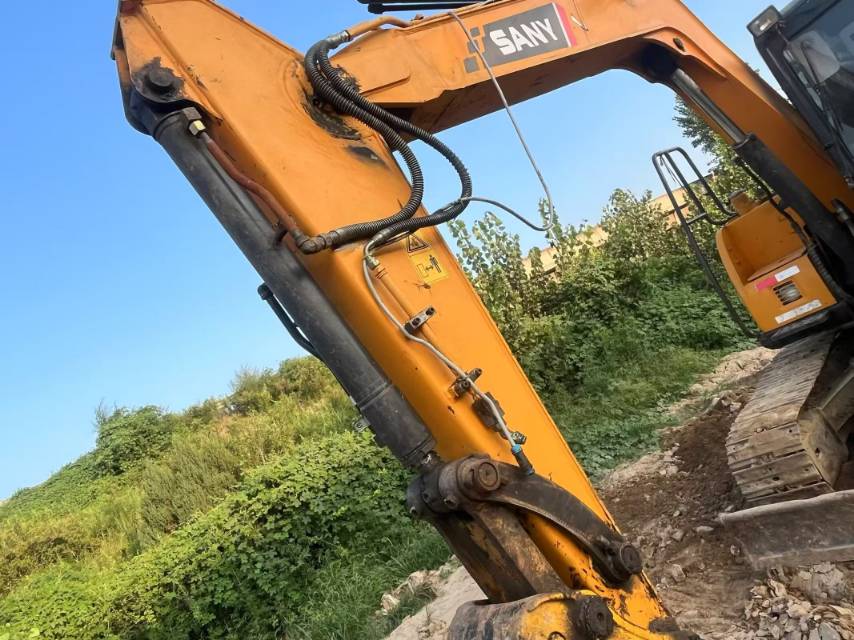 Buy Sany SY75C Used Excavator / 4 Buy Sany SY75C Used Excavator / 4